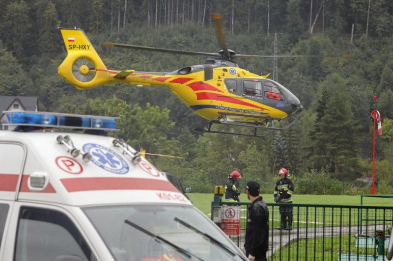 Negaisā Polijas un Slovākijas Tatros dzīvību zaudējuši pieci cilvēki | LA.LV