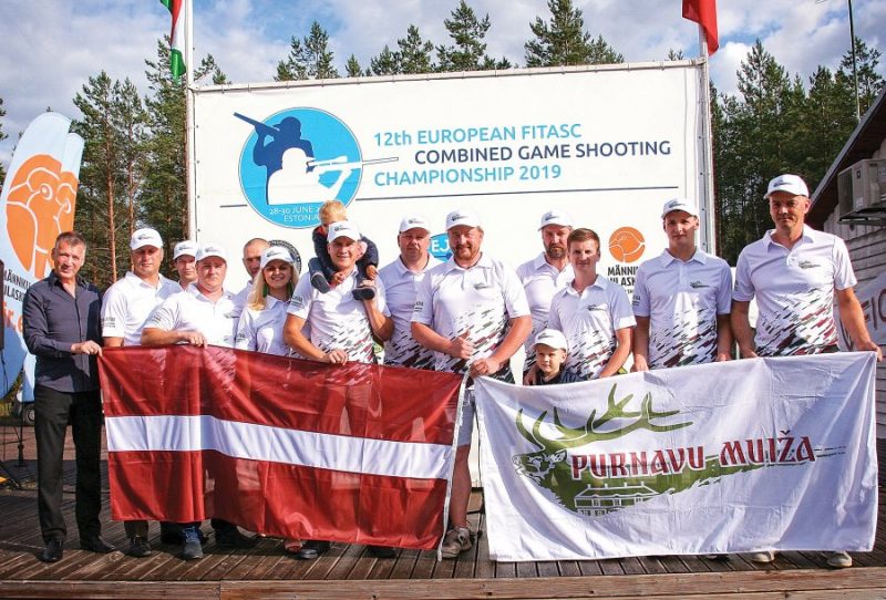 Latvijas delegācija Eiropas čempionātā kombinētajā medību šaušanā.