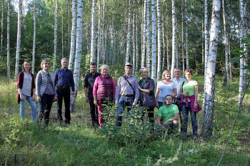 Konkursa žūrija kopā ar SIA “Dzelzsceļnieks” pārvaldnieku Edgaru Birku (vidū).