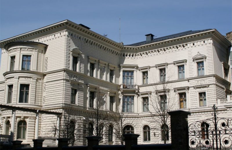 Benjamiņu nams