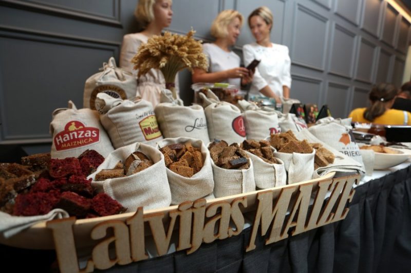 Maizes ražotāju piedāvājums izstādes “Riga Food 2019” preses pasākumā.
