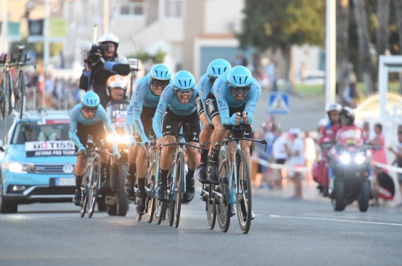 “Astana” komanda “Vuelta Espana” tūres pirmajā posmā.
