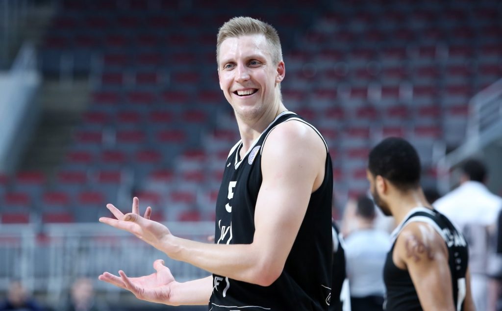 Mareks Mejeris nākamo sezonu aizvadīs Permas “Parma” komandā no Krievijas.