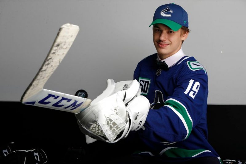 Artūrs Šilovs ticis pie trīs gadu līguma ar NHL klubu.