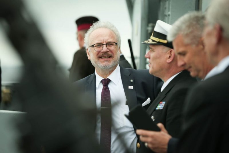 Militāro kuģu parāde Rīgas jūras līcī, atzīmējot Latvijas armijas Kara flotes simtgadi. Piedalās arī Valsts prezidents Egils Levits, 09.08.2019.