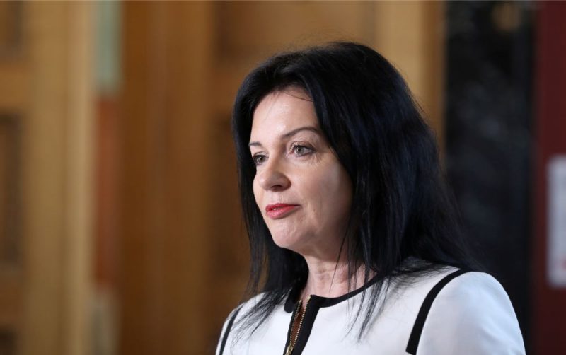 Ramona Petraviča.