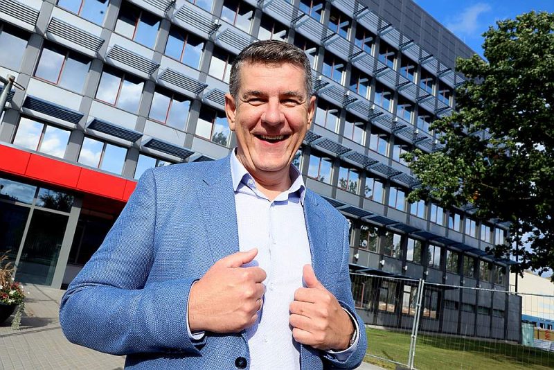 “Rimi Latvia” valdes priekšsēdētājs Valdis Turlais: “Gribam iegūt tiešsaistes veikalā tikpat daudz klientu, cik iepērkas fiziskos veikalos, un tālākā nākotnē ceram sasniegt vēl vairāk.”