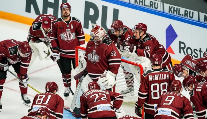 Rīgas “Dinamo” hokejisti.