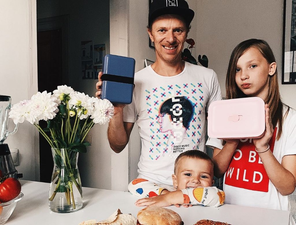 Blogeris un divu bērnu tētis Kaspars Virsnītis.
