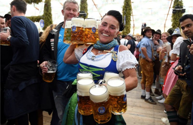 Minhenē alus festivāls "Oktoberfest" šogad 2019.gadā svinēja 209.gadadienu!