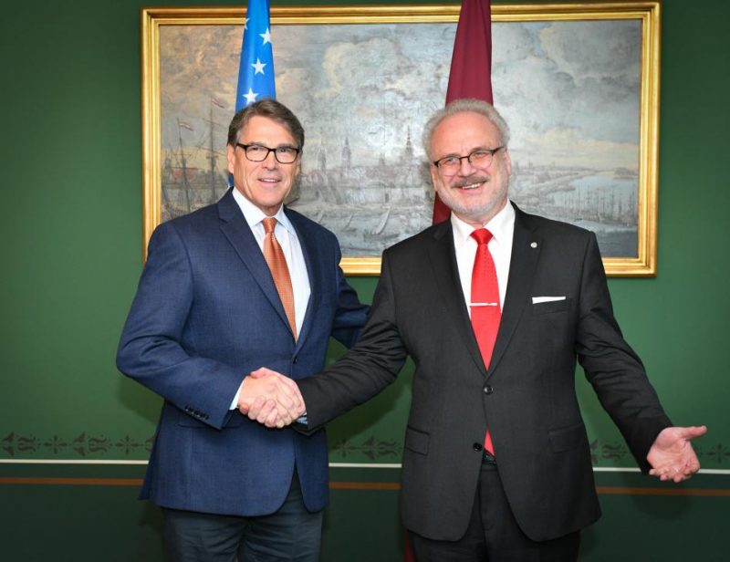 Valsts prezidents Egils Levits tiekas ar ASV sekretāru enerģētikas jautājumos Riku Periju (Mr Rick Perry)