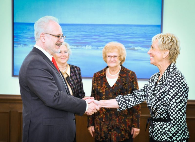 Valsts prezidents Egils Levits tiekas ar Latvijas Pensionāru Federācijas vadību.