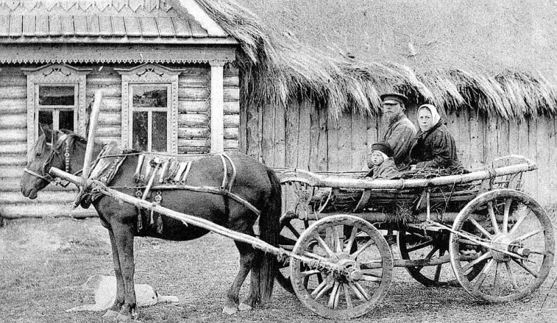 Krievu zemnieka ģimene 20. gs. sākumā.