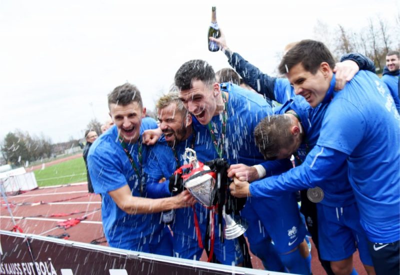 “RFS” futbolisti izcīnījuši pirmo trofeju kluba vēsturē.