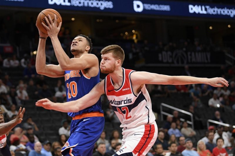 Dāvis Bertāns savā pirmajā spēlē Vašingtonas “wizards” sastāvā.