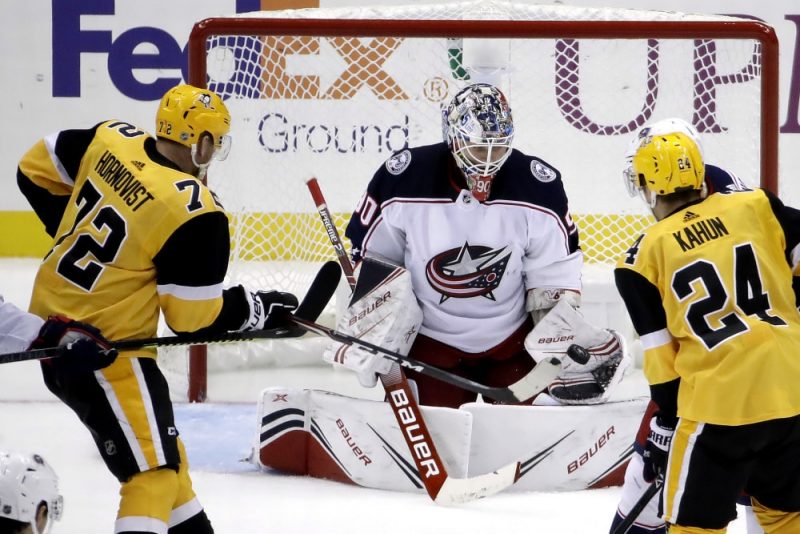 Elvis Merzļikins Kolumbusas “Blue Jackets” vārtos.