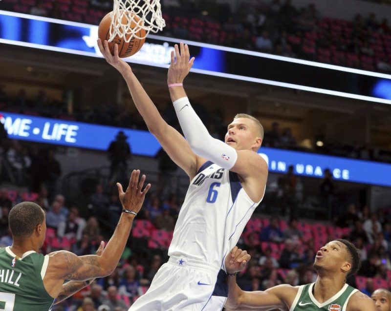 Kristaps Porziņģis uzbrukumā.