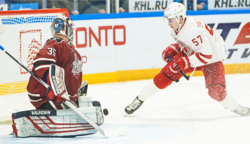 Andrejs Makarovs Rīgas vārtos atvairīja 37 on 39 metieniem.