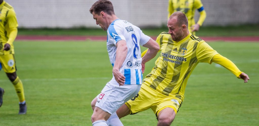 “Riga” komanda pret “Ventspili” neizmantoja iespēju svinēt čempionu kausa iegūšanu.