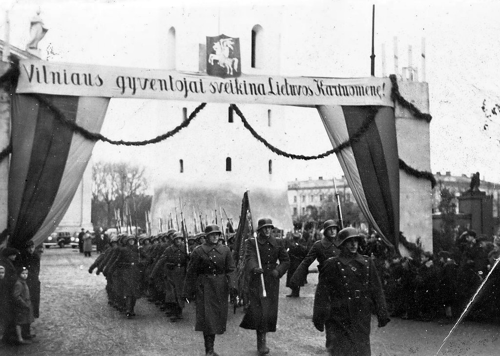 Lietuvas armijas iesoļošana Viļņā.