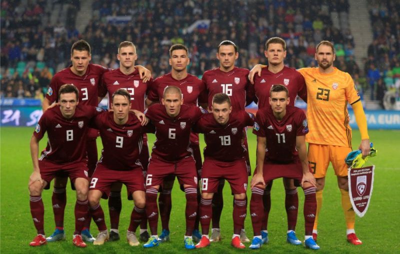 Latvijas futbola izlase zaudējusi deviņos mačos pēc kārtas.