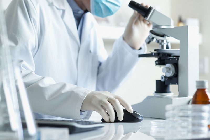 Diagnozes apstiprināšanai audus izmeklē šūnu līmenī.