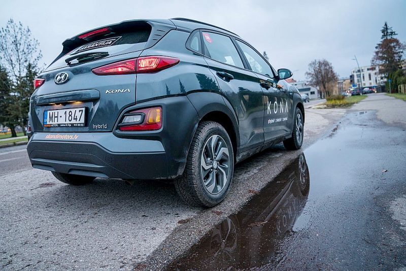 “Hyundai Kona” hibrīds – taupīgs, veikls pilsētā.