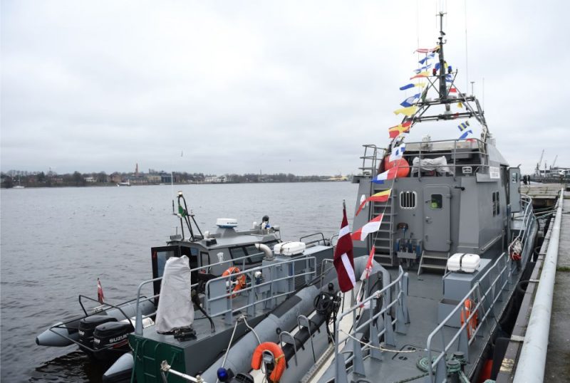 Valsts robežsardzes patruļkuģis “Rānda” Rīgas Pasažieru ostā, kur norisinās interaktīvs pasākums par godu Robežsargu dienai un Valsts robežsardzes simtgadei.
