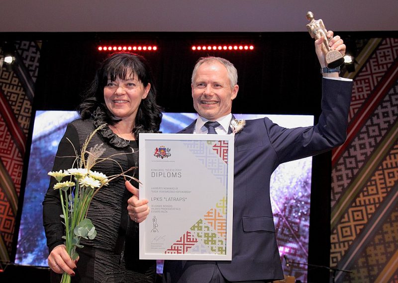 Edgars un Līga Ružas vienā no “Sējējs” ceremonijām.