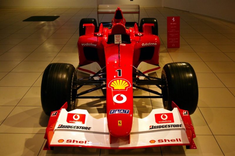 Londonas izsoļu nams “Sotheby’s” lēš, ka “Ferrari F2002” auto varētu iegādāties par vairāk nekā septiņiem miljoniem eiro.