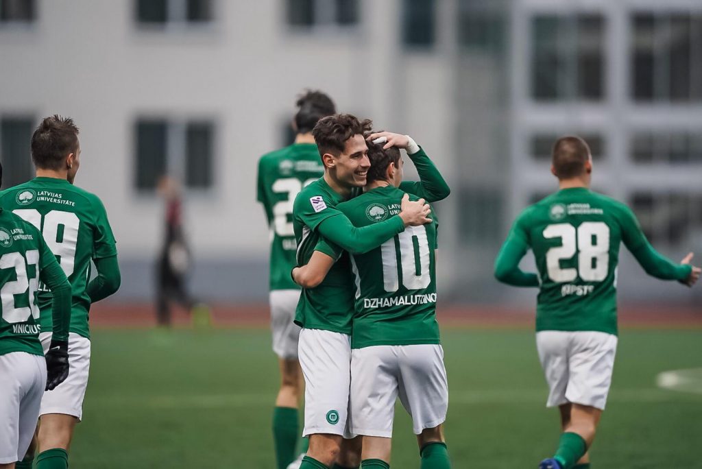 “Metta” futbolisti septīto gadu pēc kārtas saglabāja pierakstu virslīgā.