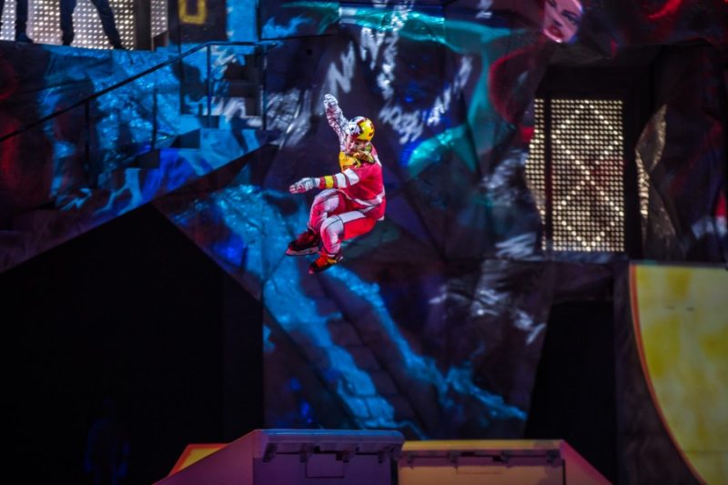 "Cirque du Soleil" ar izrādi "CRYSTAL" viesosies Rīgā.