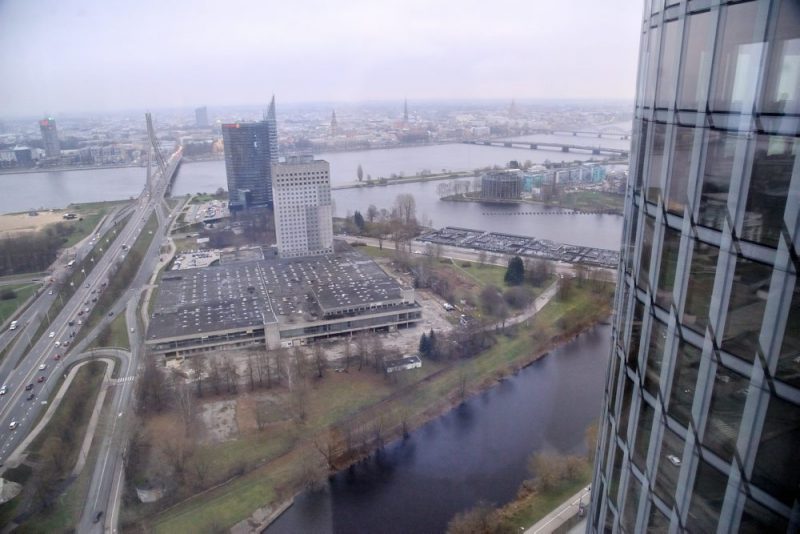 Skats no ” Z-Towers’.