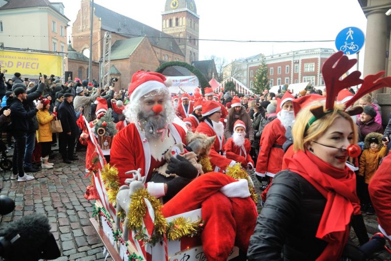 Ziemassvētku vecīšu labdarības skrējiens 2019