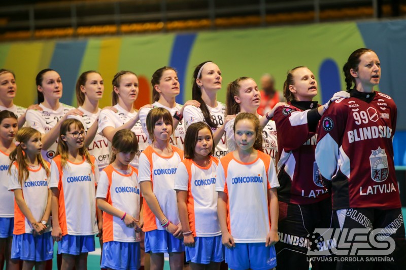 Latvijas sieviešu florbola izlase.