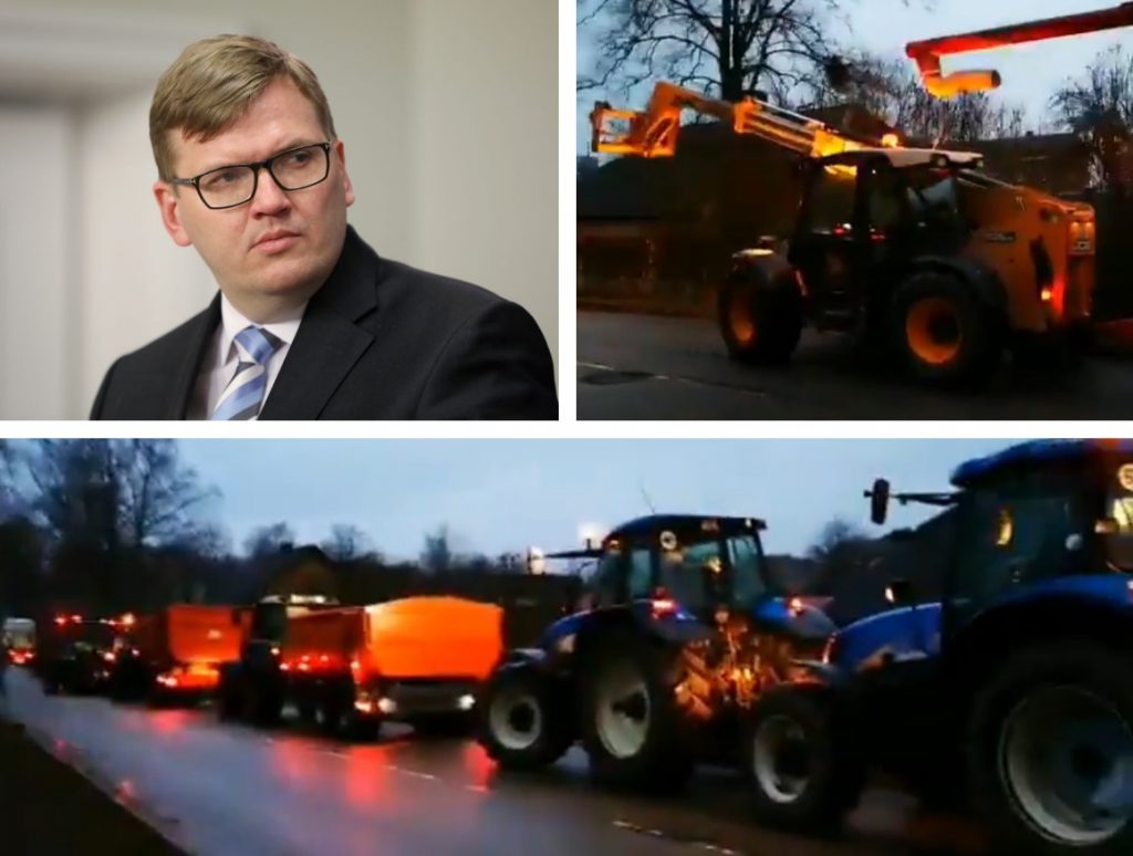 Rūjienā VARAM ministru Juri Pūci uz tikšanos sagaida ar lauksaimniecības tehnikas rindu.
