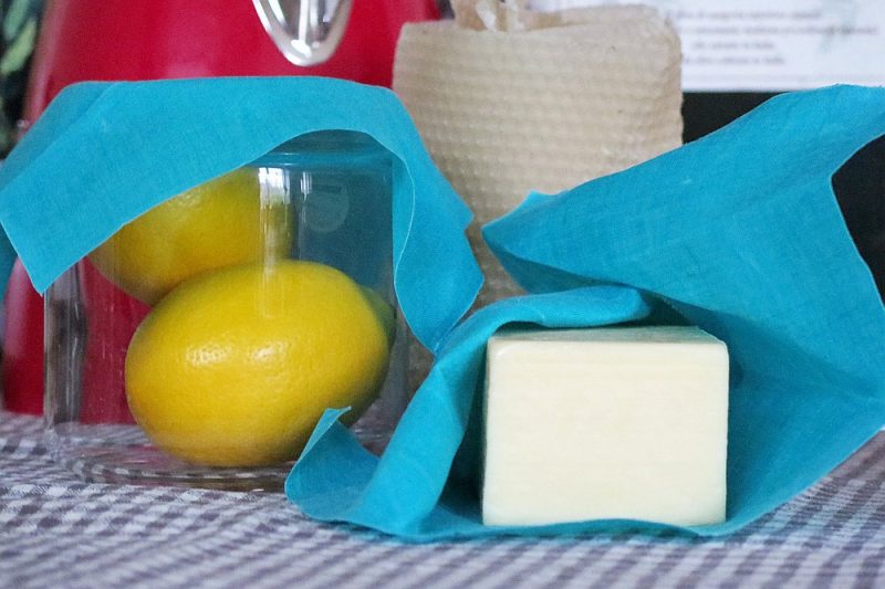 Vaska lupatiņu pārtikas produktu uzglabāšanai var izgatavot pats.