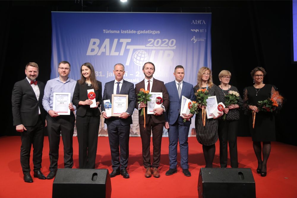 https://images.la.lv/uploads/2020/01/2020_01_31_airBaltic_airBaltic-CEO-Martin-Gauss-Recognised-as-Tourism-Person-of-the-Year-2019_31.jpg