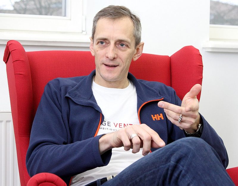 “Change Ventures” izpildpartneris Andris K. Bērziņš: “Gan no Finanšu ministrijas, gan Saeimas deputātu puses ir jūtamas paniskas bailes no tā, ka jaunuzņēmumiem labvēlīgas izmaiņas likumdošanā radīs kaut ko līdzīgu jaunam mikrouzņēmumu likumam, kuru visi nu metīsies izmantot nodokļu optimizācijai.”