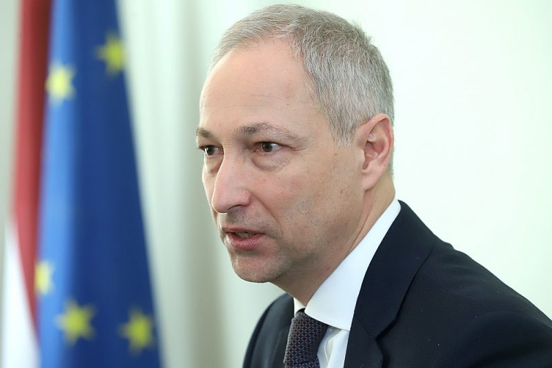 Jānis Bordāns: “KNAB ir bijis diezgan bezspēcīgs pret Lemberga prettiesiskajām darbībām, jo, kopš biroju vada Jēkabs Straume, nav bijušas nekādas darbības, kas vājinātu Lemberga pozīcijas.”