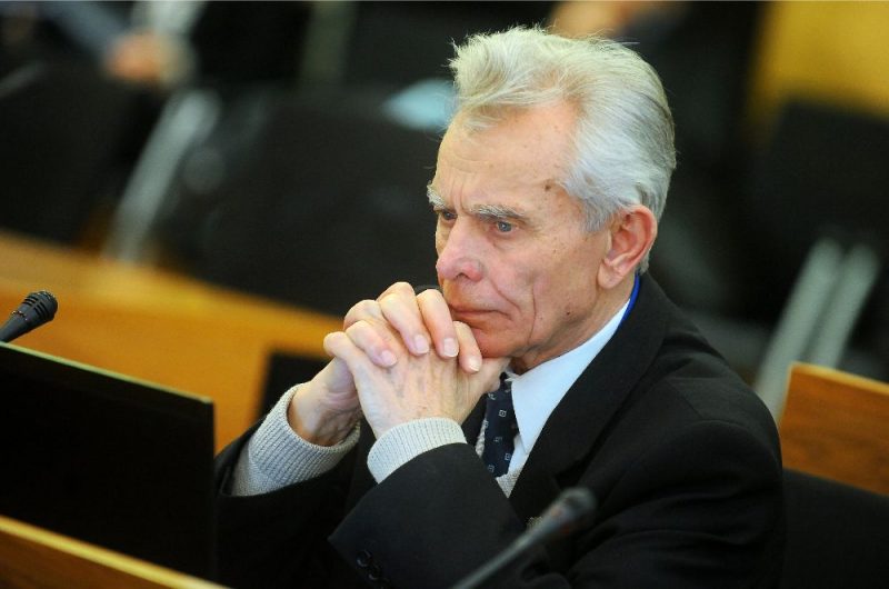 Jānis Ločmelis.