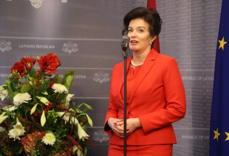 Ramona Petraviča.