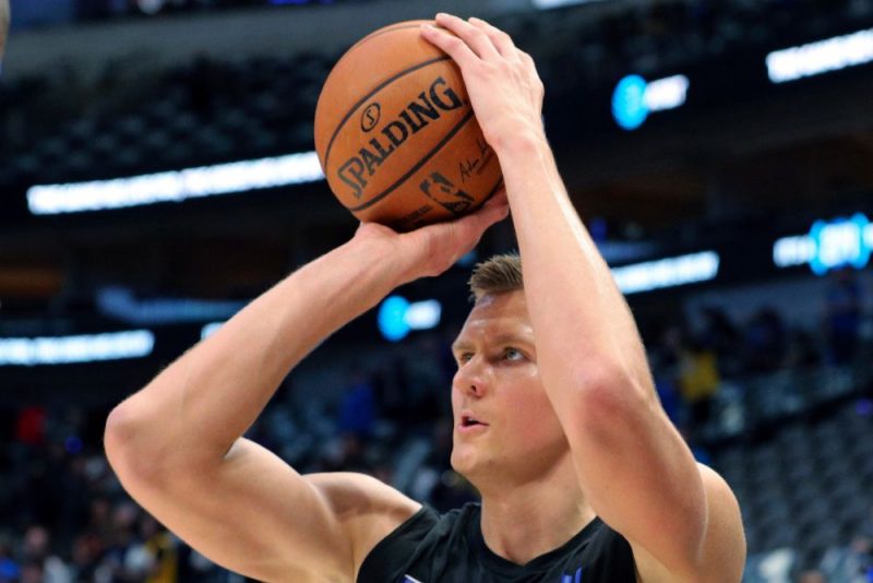 Kristaps Porziņģis aizvadījis labu spēli Portlendā.