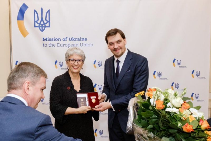 Sandra Kalniete saņēmusi vienu no augstākajiem Ukrainas valsts apbalvojumiem.