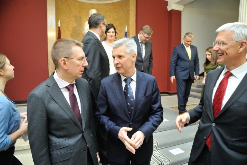 Krišjāņa Kariņa valdībai viens gads