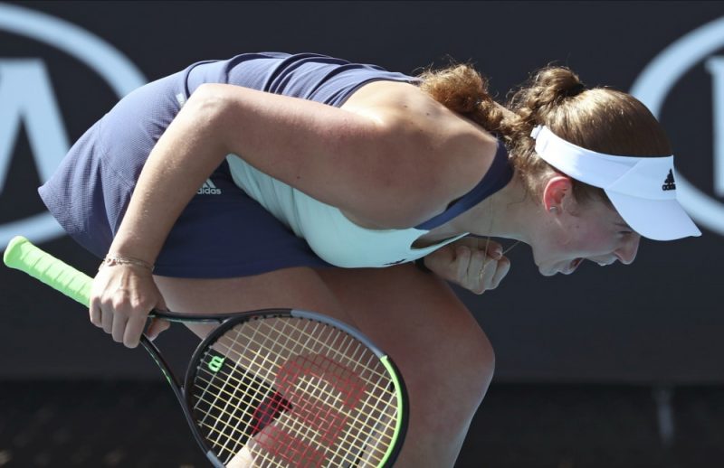 Aļona Ostapenko ar uzvaru sākusi Austrālijas atklāto čempionātu.