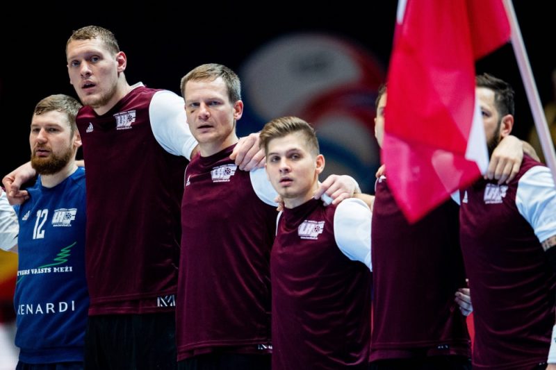 Latvijas handbola valstsvienība debtē Eiropas čempionātā.