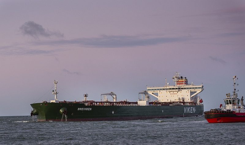 Norvēģijas tankkuģis “Breiviken” ar naftas kravu Baltkrievijai ienāk Klaipēdas ostā.