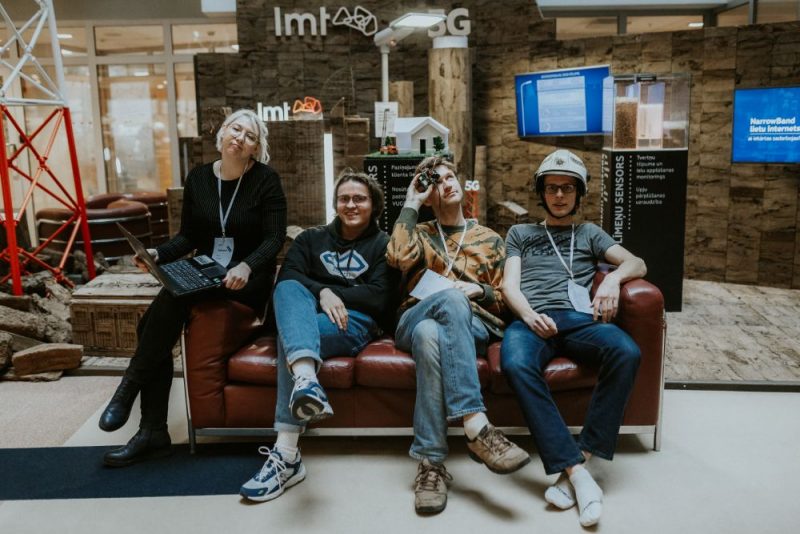 LMT un “TechChill” lietu interneta hakatonā izstrādāti 5 ideju prototipi