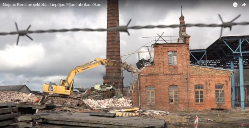 Liepājas pilsētas būvvalde izsniegusi atļauju nojaukt daļu 19. gadsimta beigās celtās Eļļas fabrikas ēku, kur Liepājas SEZ uzņēmums ”Ekers Stividors LP” vēlas izveidot kravu uzglabāšanas laukumu un celt noliktavas.